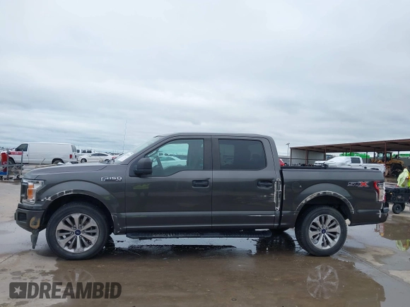 2018 Ford F-150 XL z VIN 1FTEW1CP3JKC21438, wystawiony jako IAAI lot #42207035 z przebiegiem 86 417 mil mil oraz . Historia ofert i sprzedaży dostępna na DreamBid. Obrazek 14.