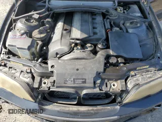 2005 BMW 3 Series 330i with VIN WBAEV53455KM42476, listed as a Copart auction lot 68760164 with 185,678 mi miles and Clean Title. Bid and sale history available at carsss.com. Image 11.