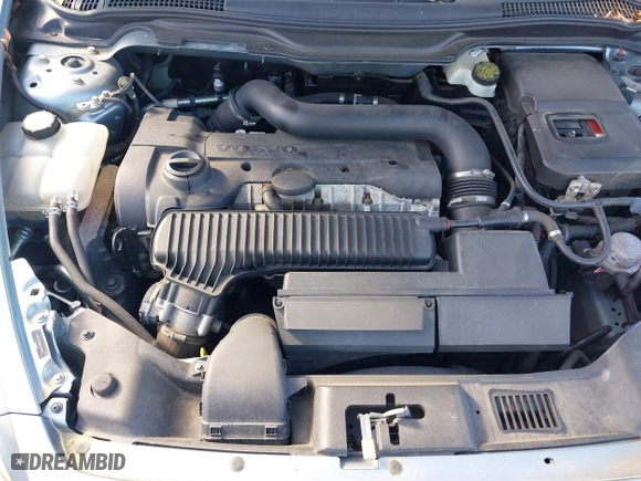 2011 Volvo C70 with VIN YV1672MC9BJ107531, listed as a IAAI auction lot 41966312 with 122,216 mi miles. Bid and sale history available at carsss.com. Image 10.