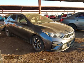 2020 Kia Forte LXS z VIN 3KPF24AD5LE260449, wystawiony jako IAAI lot #41420005 z przebiegiem 220 485 mil mil oraz . Historia ofert i sprzedaży dostępna na DreamBid. Obrazek 1.