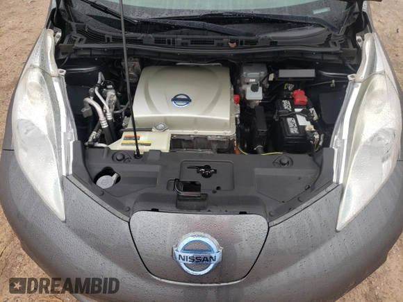 2015 Nissan LEAF SV with VIN 1N4AZ0CPXFC330745, listed as a Copart auction lot 71260442 with 77,152 mi miles. Bid and sale history available at carsss.com. Image 11.