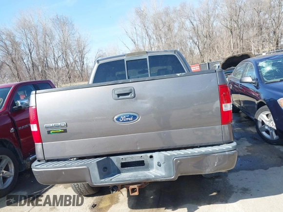 2004 Ford F-150 XLT with VIN 1FTPW145X4KB60082, listed as a IAAI auction lot 41768556 with 256,533 mi miles. Bid and sale history available at carsss.com. Image 17.