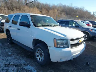 2011 Chevrolet Tahoe Commercial with VIN 1GNLC2E01BR175260, listed as a IAAI auction lot 41370887 with 184,378 mi miles and . Bid and sale history available at DreamBid. Image 1.
