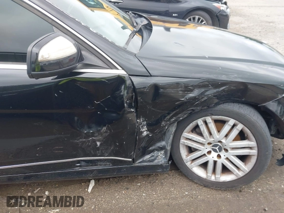2009 Mercedes-Benz C 300 Sport with VIN WDDGF81X59F269490, listed as a IAAI auction lot 42257386 with 172,450 mi miles and . Bid and sale history available at DreamBid. Image 6.