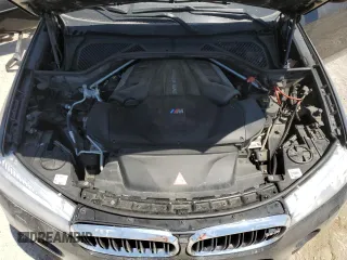 2017 BMW X5 M z VIN 5YMKT6C39H0U39418, wystawiony jako Copart lot #51477644 z przebiegiem 93 127 mil mil oraz . Historia ofert i sprzedaży dostępna na DreamBid. Obrazek 12.