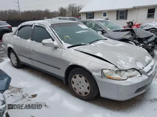 1999 Honda Accord LX z VIN 1HGCG5549XA139745, wystawiony jako IAAI lot #41590620 z przebiegiem 303 630 mil mil oraz . Historia ofert i sprzedaży dostępna na DreamBid. Obrazek 1.