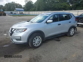2017 Nissan Rogue SV z VIN JN8AT2MTXHW136578, wystawiony jako Copart lot #60869805 z przebiegiem 83 824 mil mil oraz Szkoda całkowita • Salvage title. Historia ofert i sprzedaży dostępna na DreamBid. Obrazek 1.