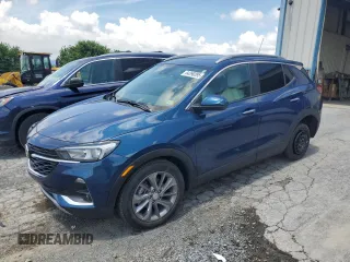 2020 Buick Encore GX Select z VIN KL4MMDS23LB125184, wystawiony jako Copart lot #64290295 z przebiegiem 18 753 mil mil oraz Szkoda całkowita • Salvage title. Historia ofert i sprzedaży dostępna na DreamBid. Obrazek 1.