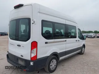 2022 Ford Transit Passenger XL с VIN 1FBAX2X81NKA29272, выставлен на аукционе IAAI как лот 41921508 с пробегом 49 826 миль миль и . История ставок и продаж доступна на DreamBid. Изображение 4.