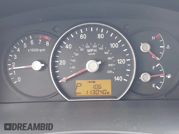 2009 Kia Rondo LX with VIN KNAFG528497222225, listed as a IAAI auction lot 42108192 with 113,040 mi miles. Bid and sale history available at carsss.com. Image 7.