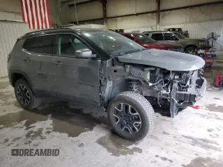 2019 Jeep Compass Trailhawk with VIN 3C4NJDDB5KT799253, listed as a Copart auction lot 45333085 with 71,780 mi miles and Salvage Title. Bid and sale history available at carsss.com. Image 4.
