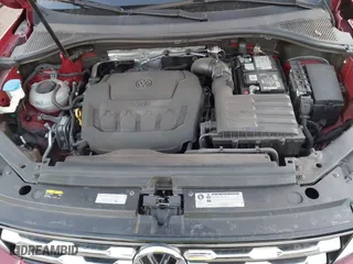 2018 Volkswagen Tiguan S with VIN 3VV1B7AX9JM068218, listed as a IAAI auction lot 41297391 with 41,143 mi miles. Bid and sale history available at carsss.com. Image 10.