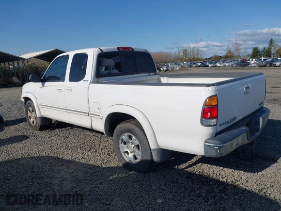 2001 Toyota Tundra Limited with VIN 5TBRT38151S157754, listed as a IAAI auction lot 41947041 with 217,402 mi miles and . Bid and sale history available at carsss.com. Image 3.