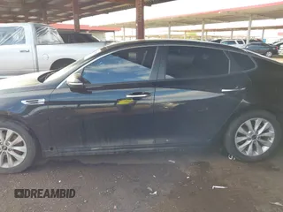 2018 Kia Optima LX with VIN 5XXGT4L39JG251635, listed as a IAAI auction lot 41933408 with 135,718 mi miles. Bid and sale history available at carsss.com. Image 14.