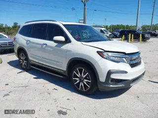 2019 Honda Pilot Touring 7-Passenger with VIN 5FNYF6H69KB067178, listed as a IAAI auction lot 41832656 with NaN miles. Bid and sale history available at carsss.com. Image 1.