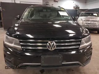 2020 Volkswagen Tiguan S with VIN 3VV0B7AX4LM117114, listed as a IAAI auction lot 42348337 with 51,654 mi miles and . Bid and sale history available at DreamBid. Image 12.