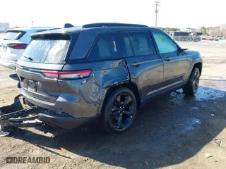 2025 Jeep Grand Cherokee Limited with VIN 1C4RJHBG3SC276185, listed as a IAAI auction lot 41881507 with 4,908 mi miles. Bid and sale history available at carsss.com. Image 4.