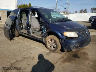 2006 Dodge Grand Caravan SXT with VIN 2D8GP44L26R659848, listed as a Copart auction lot 48789945 with 208,482 mi miles and Salvage Title. Bid and sale history available at carsss.com. Image 4.
