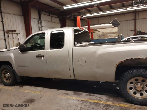 2011 Chevrolet Silverado 1500 Work Truck with VIN 1GCRKPE09BZ234204, listed as a IAAI auction lot 41598748 with 193,483 mi miles. Bid and sale history available at carsss.com. Image 15.