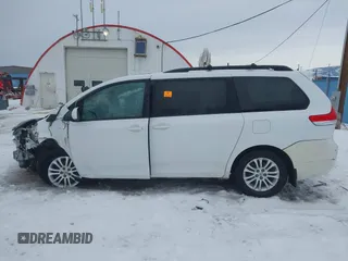 2014 Toyota Sienna XLE with VIN 5TDYK3DC9ES442525, listed as a IAAI auction lot 41502770 with Not provided miles and . Bid and sale history available at DreamBid. Image 14.