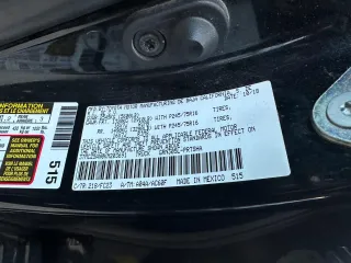 2019 Toyota Tacoma SR z VIN 3TMCZ5AN0KM203691, wystawiony jako Copart lot #60376205 z przebiegiem 218 516 mil mil oraz Czysty tytuł • Clean title. Historia ofert i sprzedaży dostępna na DreamBid. Obrazek 10.