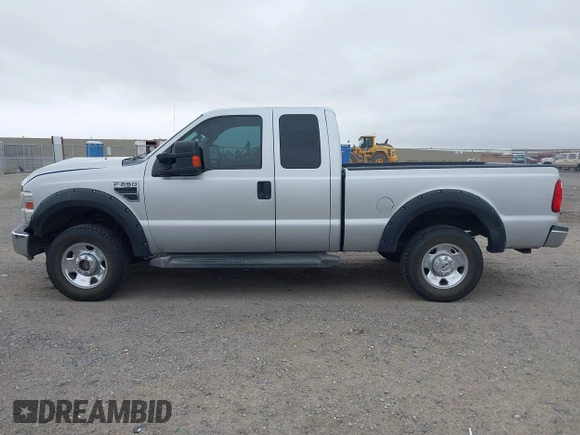 2008 Ford Super Duty F-250 SRW XL with VIN 1FTSX21548EA50876, listed as a IAAI auction lot 41540247 with 263,132 mi miles. Bid and sale history available at carsss.com. Image 14.