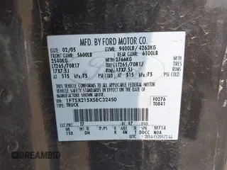2005 Ford F-250 XL с VIN 1FTSX215X5EC32450, выставлен на аукционе IAAI как лот 42405822 с пробегом Не указан миль и . История ставок и продаж доступна на DreamBid. Изображение 9.