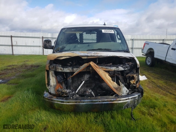 2022 Chevrolet Express Cargo Van with VIN 1GCWGAFP4N1156107, listed as a Copart auction lot 43652045 with 0 mi miles and Salvage Title. Bid and sale history available at carsss.com. Image 5.