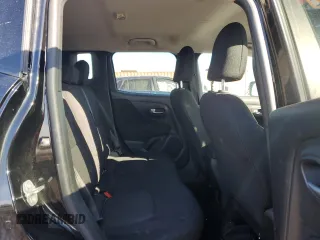 2020 Jeep Renegade North Edition with VIN ZACNJBAB0LPL57205, listed as a Copart auction lot 43840375 with 28,249 mi miles and Salvage title. Bid and sale history available at DreamBid. Image 11.