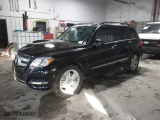 2013 Mercedes-Benz GLK-Class GLK 350 with VIN WDCGG8JB8DG045753, listed as a IAAI auction lot 41648076 with 187,710 mi miles. Bid and sale history available at carsss.com. Image 2.