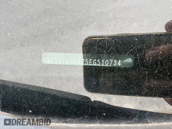 2014 Kia Sorento EX with VIN 5XYKU4A75EG510734, listed as a Copart auction lot 62927005 with 151,000 mi miles and Clean title. Bid and sale history available at DreamBid. Image 10.