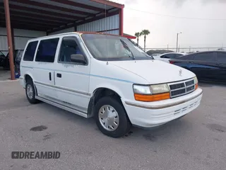 1993 Dodge Caravan with VIN 2B4GH2533PR225368, listed as a IAAI auction lot 42822454 with 82,839 mi miles and . Bid and sale history available at DreamBid. Image 1.