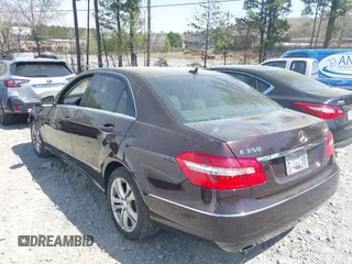 2010 Mercedes-Benz E-Class E 350 Luxury with VIN WDDHF8HBXAA251115, listed as a IAAI auction lot 41901802 with 134,323 mi miles. Bid and sale history available at carsss.com. Image 14.