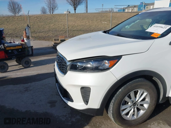 2020 Kia Sorento LX with VIN 5XYPGDA37LG656124, listed as a IAAI auction lot 41695623 with 66,803 mi miles. Bid and sale history available at carsss.com. Image 19.
