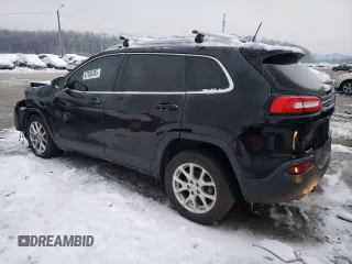 2018 Jeep Cherokee Latitude Plus with VIN 1C4PJLLB4JD503969, listed as a Copart auction lot 87588395 with 92,579 mi miles and Salvage Title. Bid and sale history available at carsss.com. Image 2.