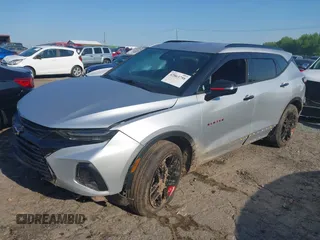 2021 Chevrolet Blazer LT with VIN 3GNKBCRS3MS583534, listed as a IAAI auction lot 42063758 with 25,920 mi miles and . Bid and sale history available at DreamBid. Image 2.