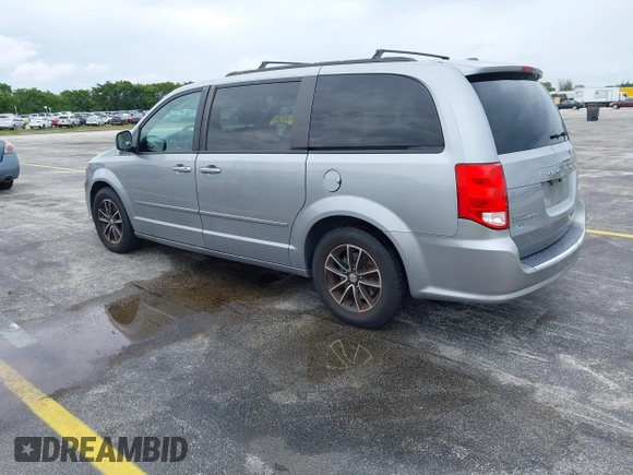 2017 Dodge Grand Caravan GT with VIN 2C4RDGEG7HR807515, listed as a IAAI auction lot 42253888 with 141,969 mi miles and . Bid and sale history available at DreamBid. Image 3.