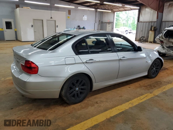 2007 BMW 3 Series 328xi с VIN WBAVC93577KX54341, выставлен на аукционе Copart как лот 54558175 с пробегом 138 809 миль миль и Списание • Salvage title. История ставок и продаж доступна на DreamBid. Изображение 3.