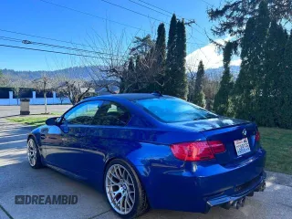 2011 BMW M3 with VIN WBSKG9C55BE368172, listed as a Copart auction lot 43218325 with 70,952 mi miles and Clean Title. Bid and sale history available at carsss.com. Image 3.