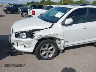 2011 Toyota RAV4 Ltd with VIN 2T3YF4DV0BW054041, listed as a IAAI auction lot 41647536 with 112,589 mi miles. Bid and sale history available at carsss.com. Image 6.