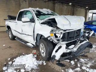 2022 Ram 1500 Big Horn z VIN 1C6SRFBT8NN215023, wystawiony jako IAAI lot #41546957 z przebiegiem 47 952 mil mil oraz . Historia ofert i sprzedaży dostępna na DreamBid. Obrazek 1.