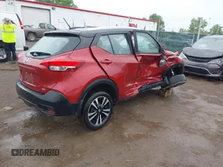 2018 Nissan Kicks S with VIN 3N1CP5CU7JL501916, listed as a IAAI auction lot 42287382 with 55,570 mi miles and . Bid and sale history available at DreamBid. Image 4.