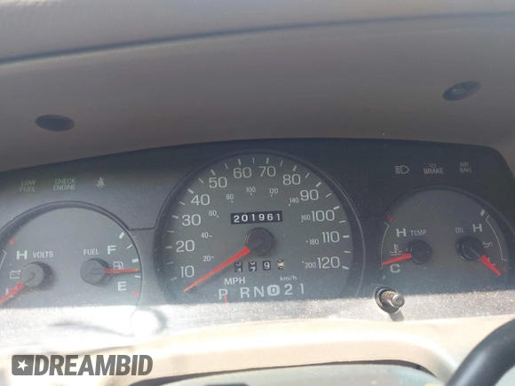 2002 Mercury Grand Marquis LS Premium с VIN 2MEFM75W72X638706, выставлен на аукционе IAAI как лот 42398276 с пробегом 201 961 миль миль и . История ставок и продаж доступна на DreamBid. Изображение 7.