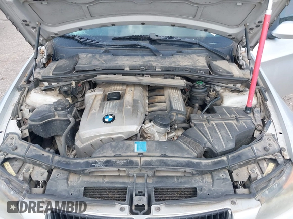 2006 BMW 3 Series 325i z VIN WBAVB13516KX33813, wystawiony jako IAAI lot #42624042 z przebiegiem 191 402 mil mil oraz . Historia ofert i sprzedaży dostępna na DreamBid. Obrazek 10.