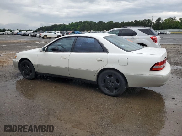 2001 Lexus ES 300 with VIN JT8BF28G510319575, listed as a Copart auction lot 54321275 with 139,224 mi miles and Non Repairable. Bid and sale history available at DreamBid. Image 2.