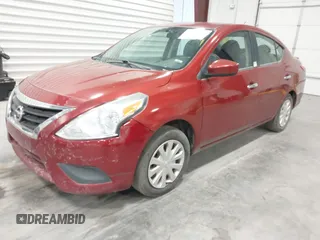 2016 Nissan Versa S z VIN 3N1CN7AP4GL804482, wystawiony jako IAAI lot #42145411 z przebiegiem 140 780 mil mil oraz . Historia ofert i sprzedaży dostępna na DreamBid. Obrazek 2.