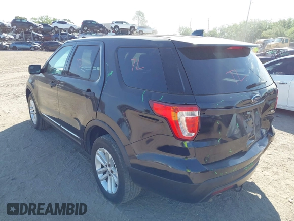 2016 Ford Utility Police Interceptor with VIN 1FM5K8AR6GGA04806, listed as a IAAI auction lot 41903514 with 146,178 mi miles. Bid and sale history available at carsss.com. Image 3.