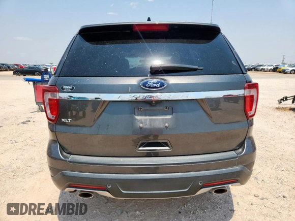 2018 Ford Explorer XLT z VIN 1FM5K7D83JGA55572, wystawiony jako Copart lot #61213325 z przebiegiem 46 128 mil mil oraz Szkoda całkowita • Salvage title. Historia ofert i sprzedaży dostępna na DreamBid. Obrazek 6.