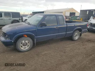 2000 GMC Sonoma SLS w/1SF Pkg with VIN 1GTCS1959Y8212162, listed as a Copart auction lot 82129784 with 149,063 mi miles and Salvage Title. Bid and sale history available at carsss.com. Image 1.