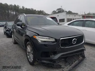 2016 Volvo XC90 T6 Momentum with VIN YV4A22PK4G1040276, listed as a IAAI auction lot 41613390 with 117,190 mi miles. Bid and sale history available at carsss.com. Image 1.